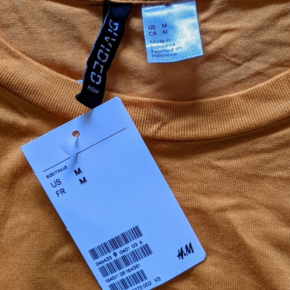 H&M T-shirt New w Tags - Picture 3 of 3